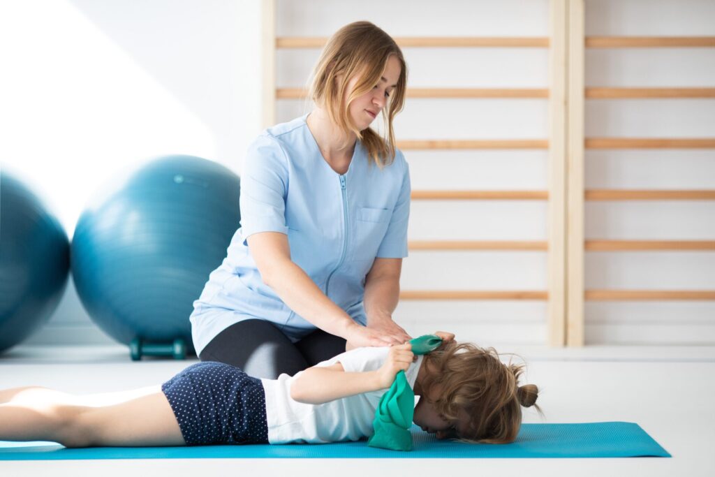 kinetoterapie pediatrica, consultatie kinetoterapie pediatrica, consult kinetoterapie pediatrica